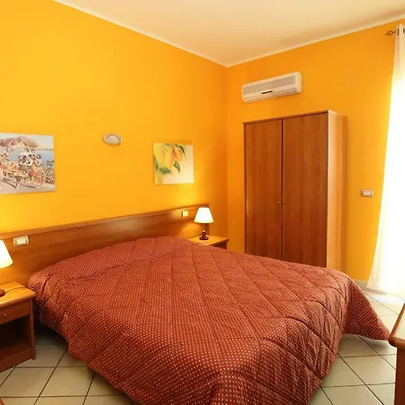 Valle D'Agro Guest house Savoca